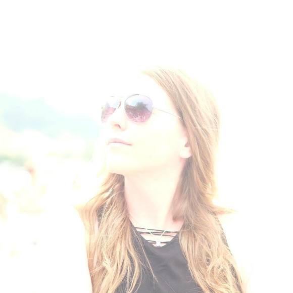 Meet your Posher, Lindsey - Picture 1 of 1